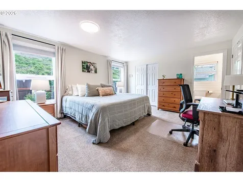 10 Davis Place Cottage Grove OR 97424