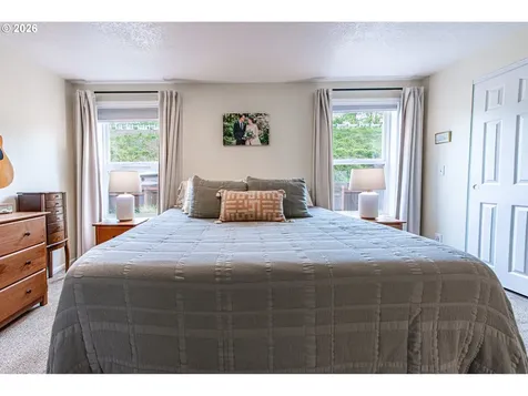 10 Davis Place Cottage Grove OR 97424
