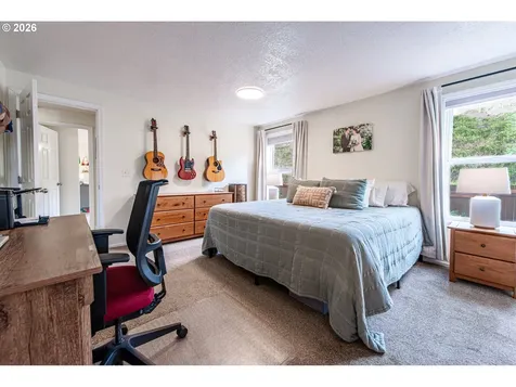 10 Davis Place Cottage Grove OR 97424