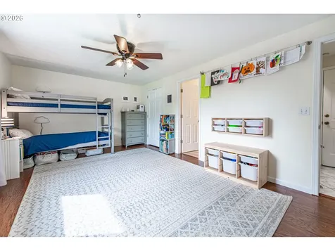 10 Davis Place Cottage Grove OR 97424