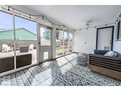10 Davis Place Cottage Grove OR 97424