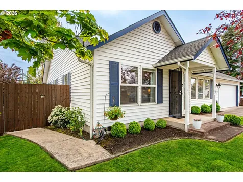 10 Davis Place Cottage Grove OR 97424