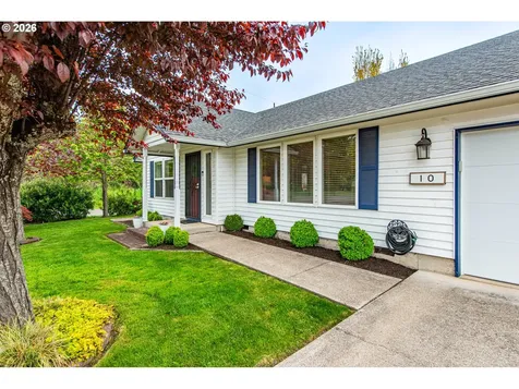 10 Davis Place Cottage Grove OR 97424