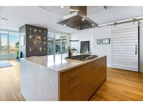 1930 S River Drive Portland OR 97201