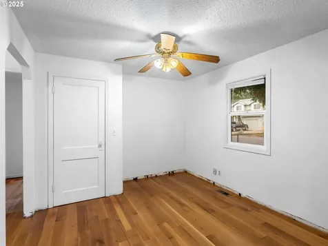 6009 SE 138th Place Portland OR 97236