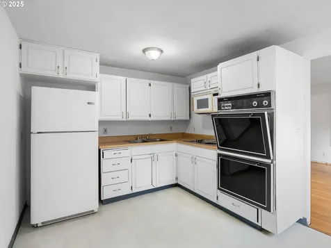 6009 SE 138th Place Portland OR 97236