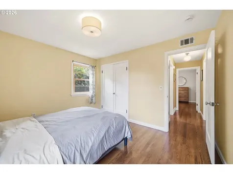 3286 NE Holman Street Portland OR 97211