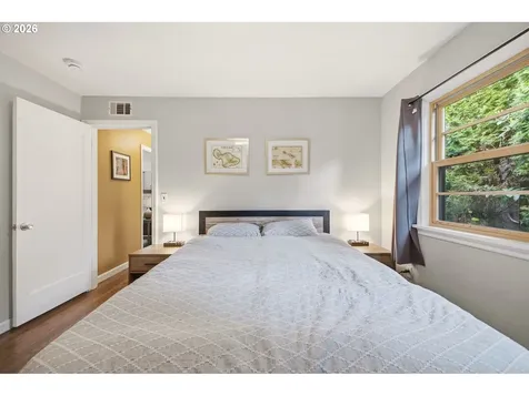 3286 NE Holman Street Portland OR 97211