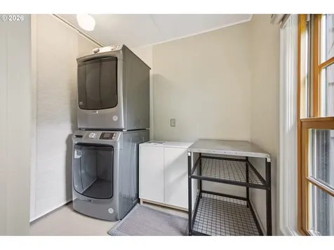 3286 NE Holman Street Portland OR 97211