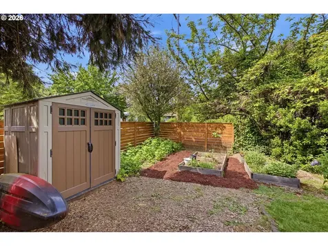 3286 NE Holman Street Portland OR 97211