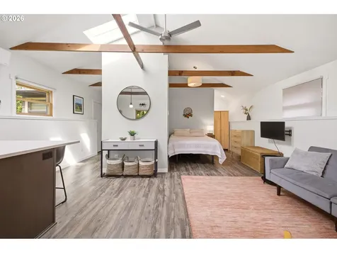 3286 NE Holman Street Portland OR 97211