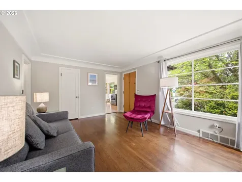 3286 NE Holman Street Portland OR 97211