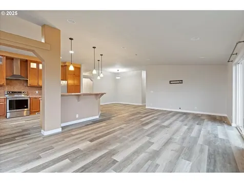 135 SW Wakonda Beach Road Waldport OR 97394
