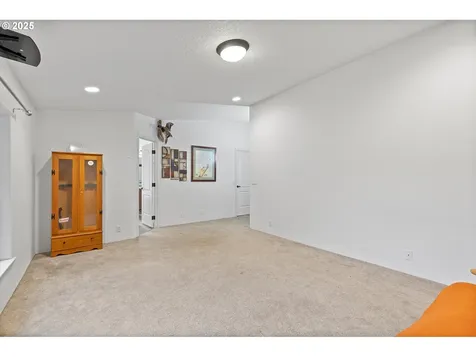 135 SW Wakonda Beach Road Waldport OR 97394