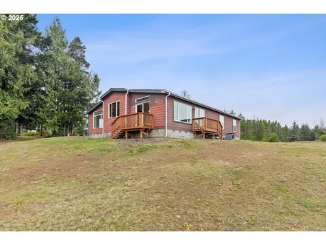 135 SW Wakonda Beach Road Waldport OR 97394