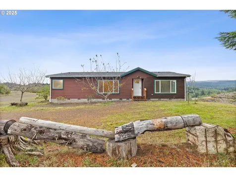 135 SW Wakonda Beach Road Waldport OR 97394