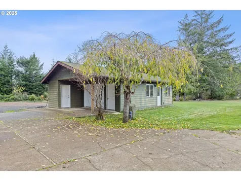 135 SW Wakonda Beach Road Waldport OR 97394