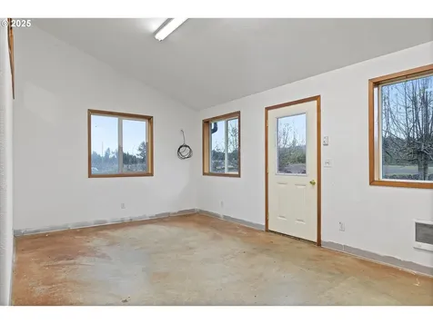 135 SW Wakonda Beach Road Waldport OR 97394