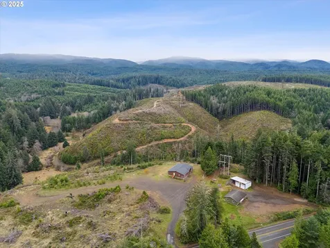 135 SW Wakonda Beach Road Waldport OR 97394