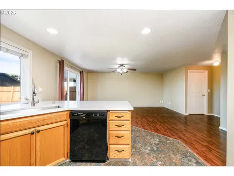 17302 NE 2nd Loop Vancouver WA 98684