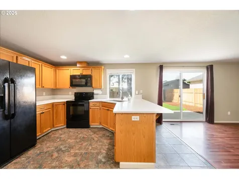 17302 NE 2nd Loop Vancouver WA 98684