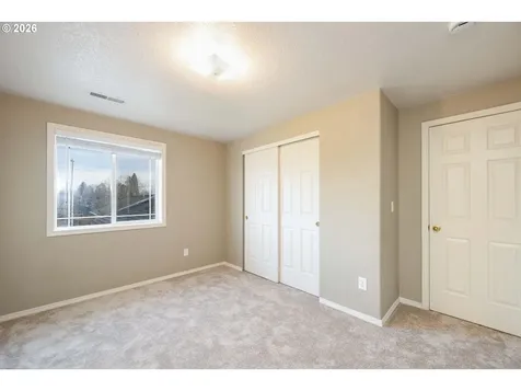 17302 NE 2nd Loop Vancouver WA 98684