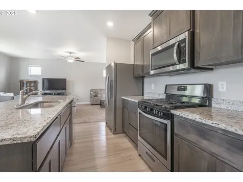 1940 NW 23rd Street Mcminnville OR 97128