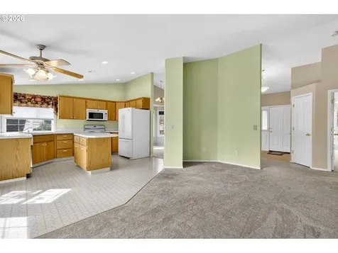 12001 NE 44th Avenue Vancouver WA 98686