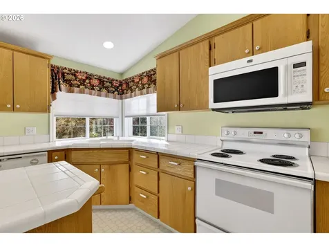 12001 NE 44th Avenue Vancouver WA 98686
