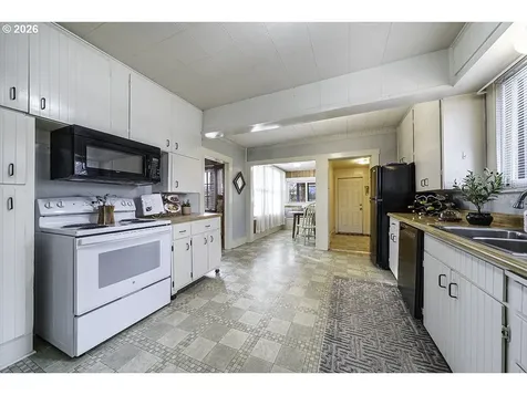 408 Oak Grove Road Medford OR 97501