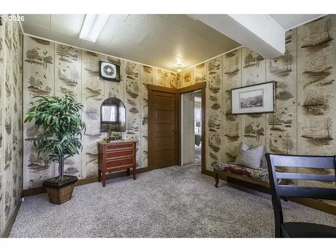 408 Oak Grove Road Medford OR 97501
