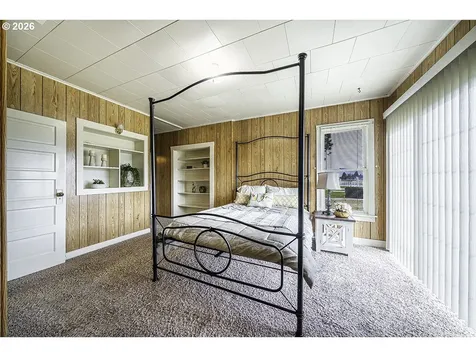 408 Oak Grove Road Medford OR 97501