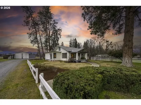408 Oak Grove Road Medford OR 97501