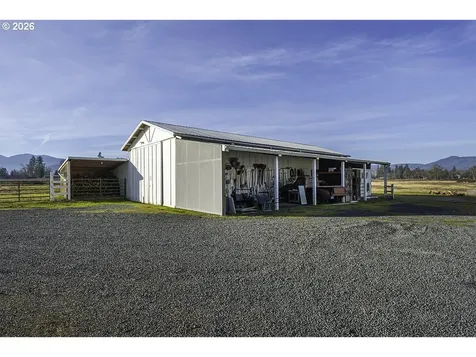 408 Oak Grove Road Medford OR 97501