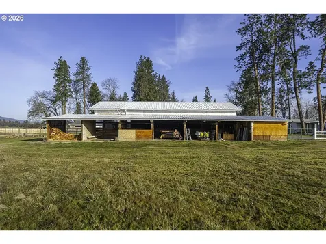 408 Oak Grove Road Medford OR 97501