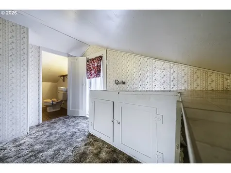 408 Oak Grove Road Medford OR 97501