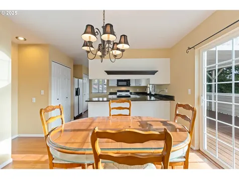 660 Jade Street Sutherlin OR 97479
