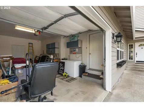 660 Jade Street Sutherlin OR 97479
