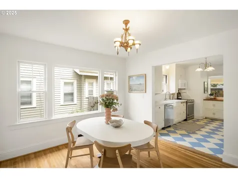2228 SE Ladd Avenue Portland OR 97214