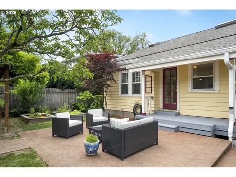 2228 SE Ladd Avenue Portland OR 97214