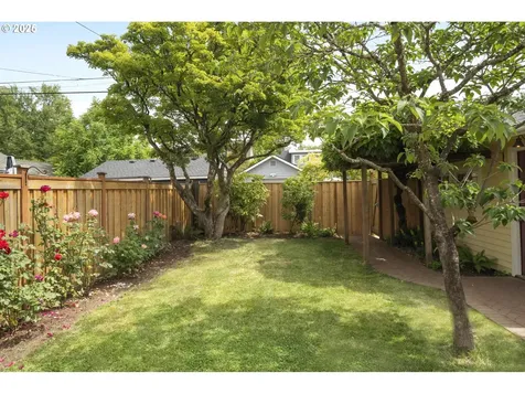 2228 SE Ladd Avenue Portland OR 97214