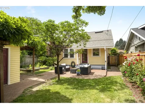 2228 SE Ladd Avenue Portland OR 97214