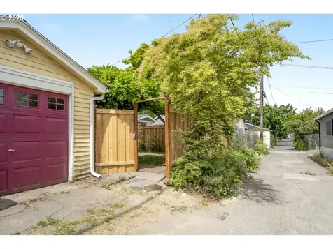 2228 SE Ladd Avenue Portland OR 97214