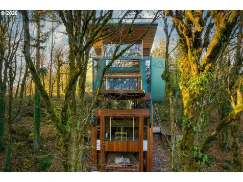 216 NW Royal Boulevard Portland OR 97210