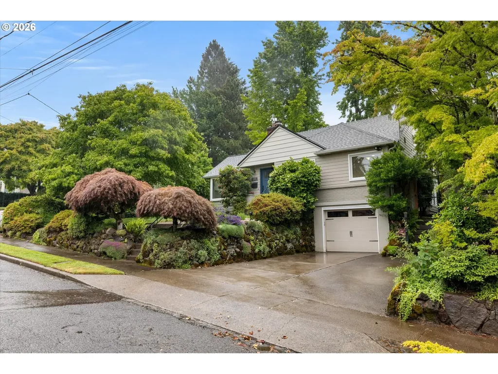 8108 SW 9th Avenue Portland OR 97219