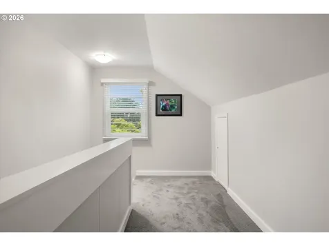 8108 SW 9th Avenue Portland OR 97219