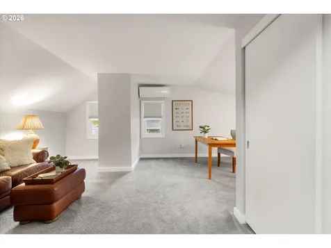 8108 SW 9th Avenue Portland OR 97219