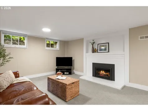 8108 SW 9th Avenue Portland OR 97219