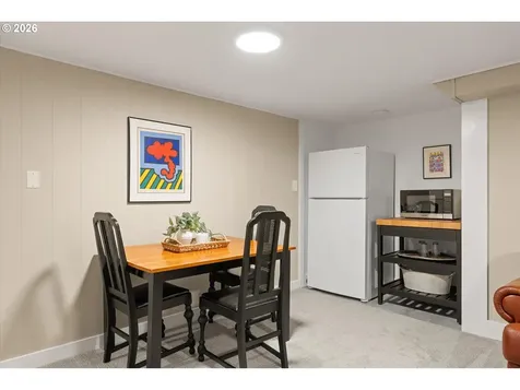 8108 SW 9th Avenue Portland OR 97219