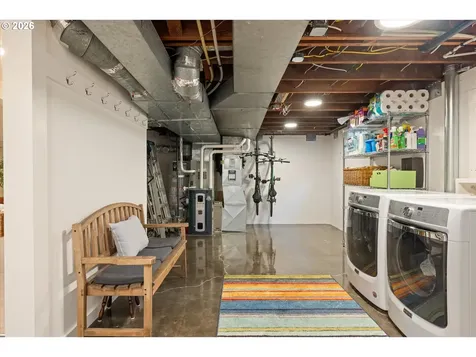 8108 SW 9th Avenue Portland OR 97219